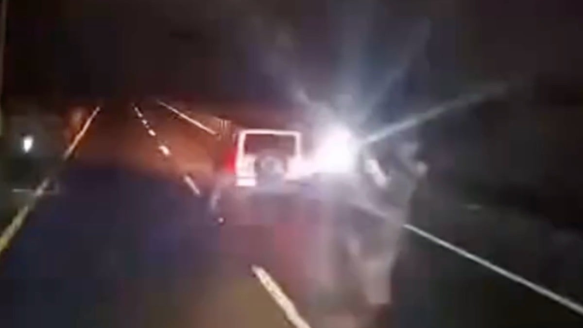 ¡Por poco! Conductor apenas logra evadir retén ilegal