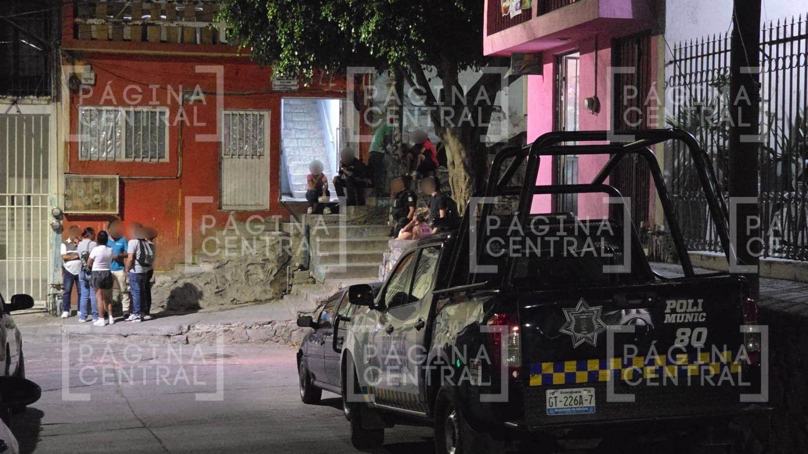 ¿Investigan homicidio? Hallan a Susana muerta y sentada en sillón de una casa en la Obrera