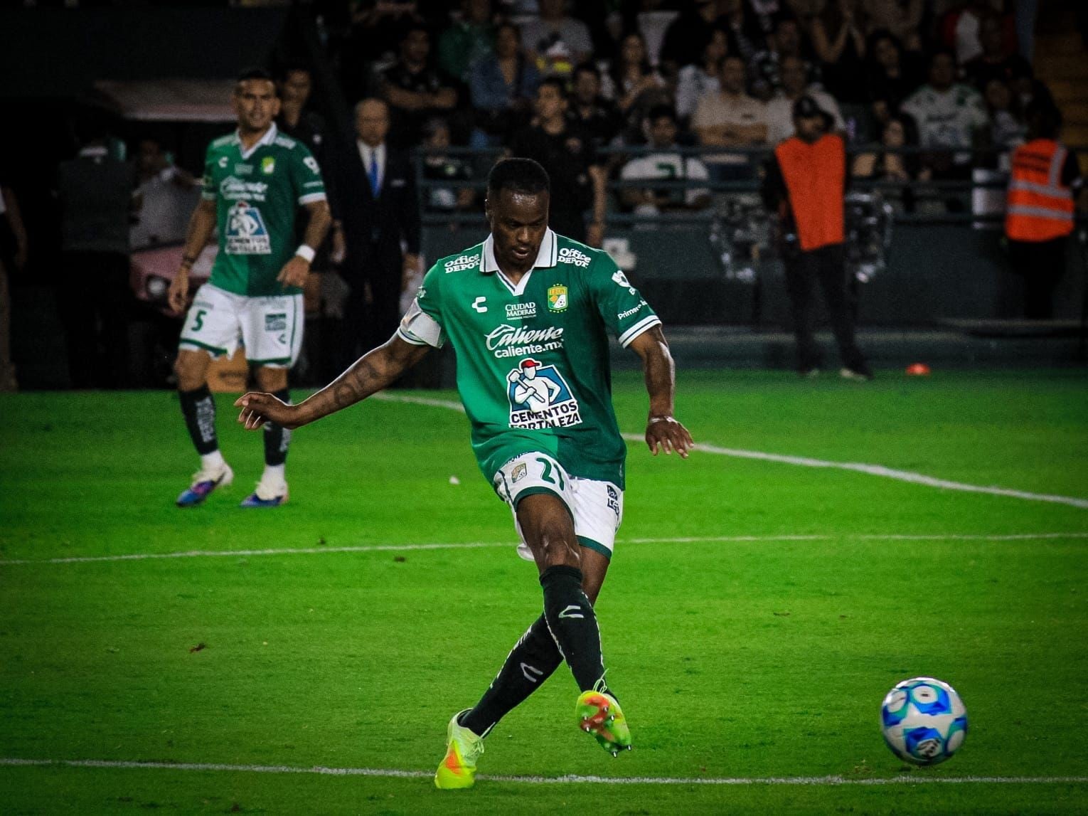 ¡Revelado! Stiven Barreiro se va del Club León por esta razón