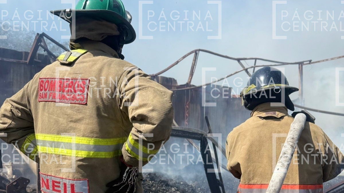 Incendio consume bodega en Manuel Doblado