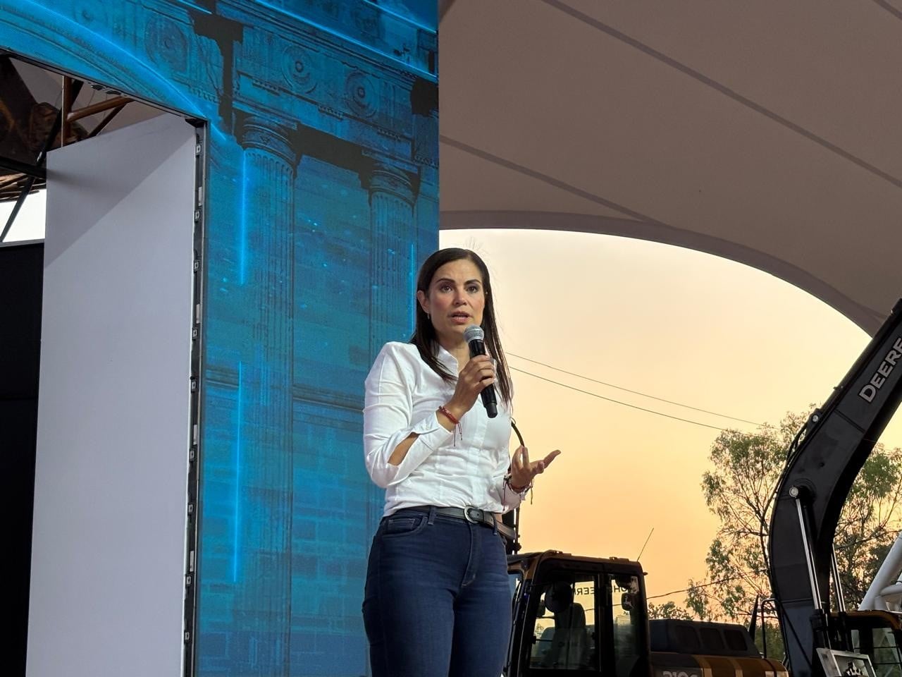 Ale Gutiérrez presenta programa de Infraestructura y Obras 2026 y exige “alto a la grilla“