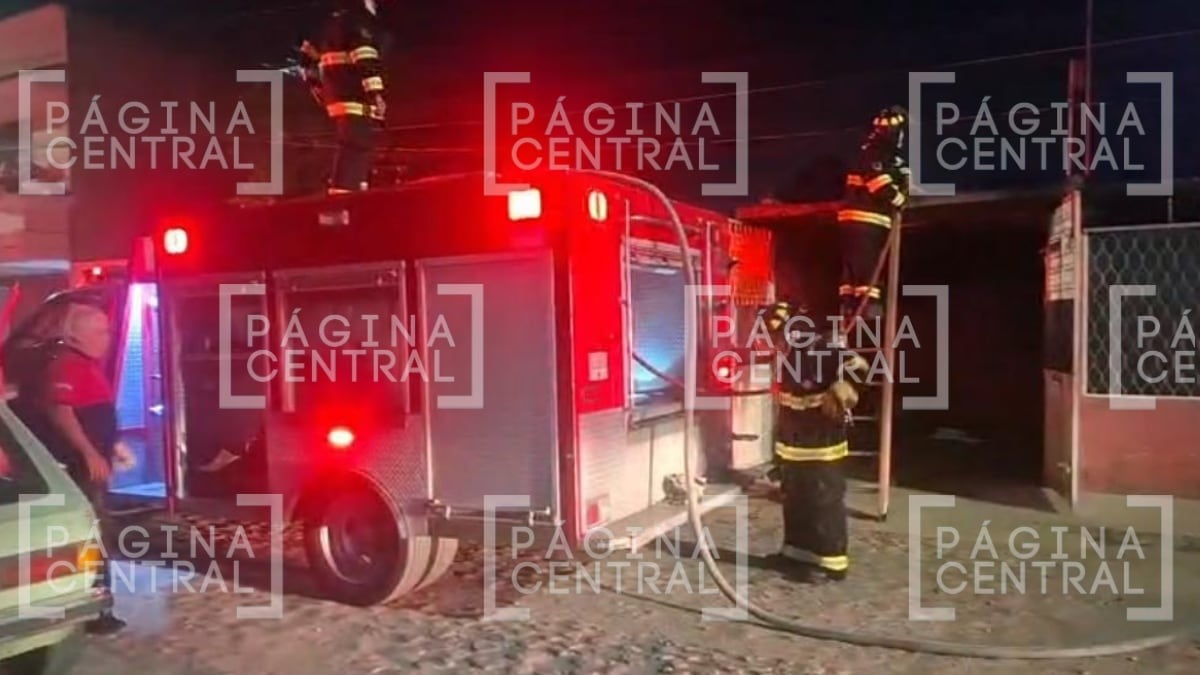¡Ardió hasta los cimientos! Siniestro devora casa en Los Ángeles 2