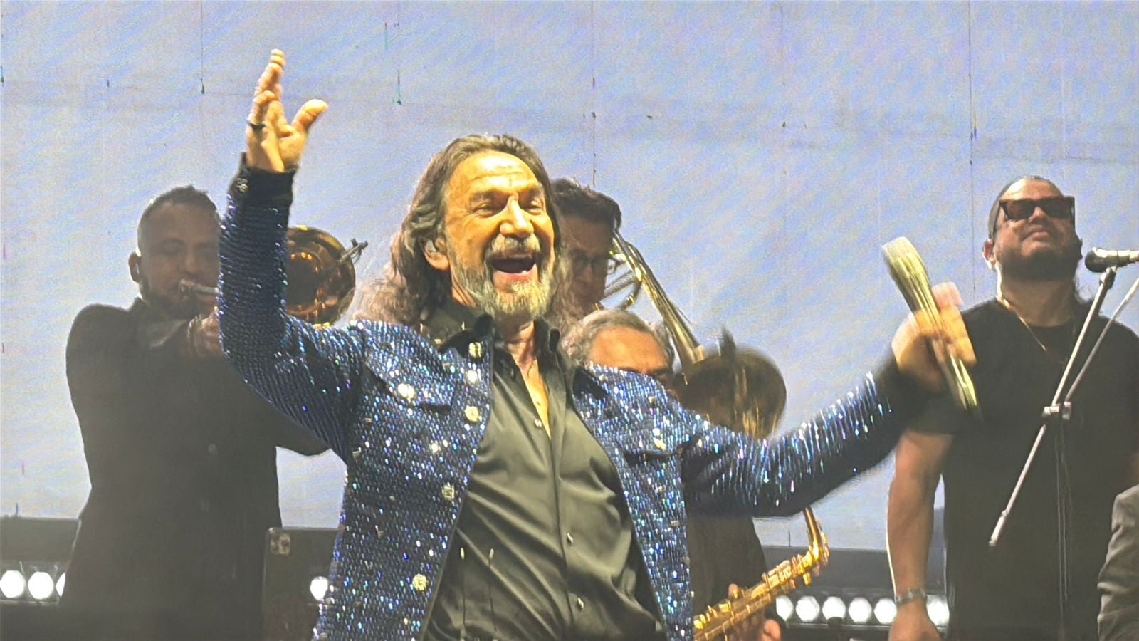 ¡Sold out! Marco Antonio Solís celebra a las mamás leonesas con una noche inolvidable