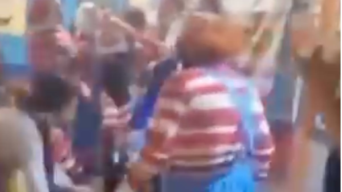 ¡México le gana a la IA! Captan pelea campal de ¿Chuckys?