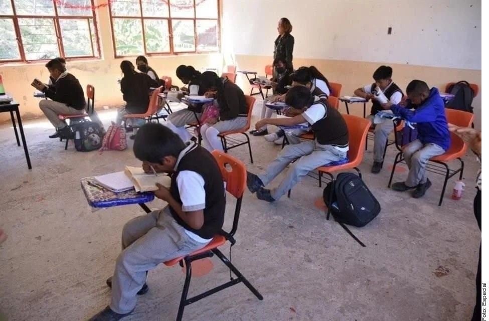 Corrige la SEP: se quedaría igual calendario escolar