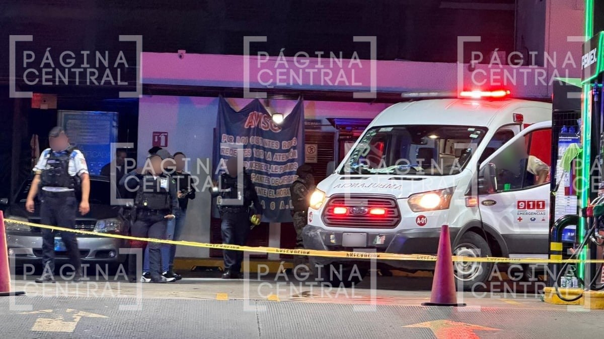 ¡Balean a despachador! Robo armado a gasolinera en Jardines de Jerez