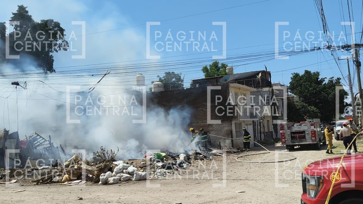 Incendio en vivienda improvisada en Villas de León