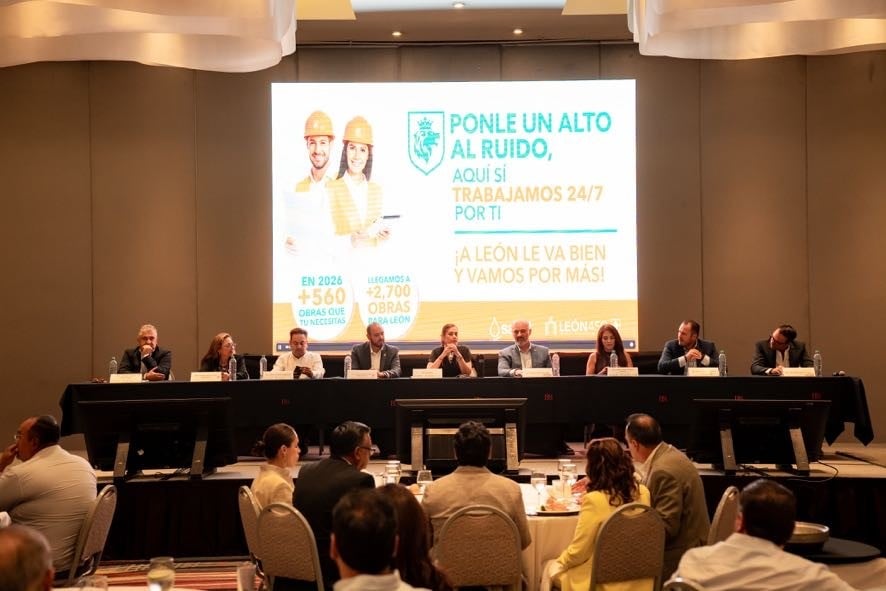 Presenta Alejandra Gutiérrez más de 560 obras de infraestructura para León
