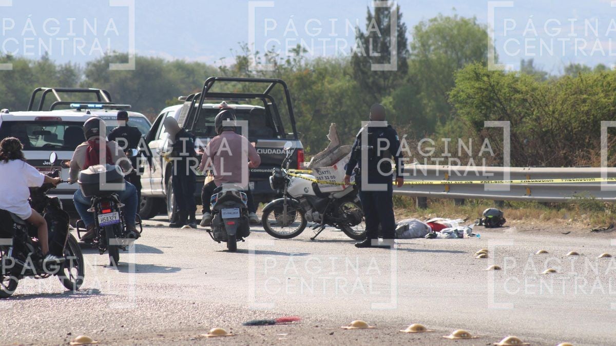 Choca motociclista contra tráiler en Bulevar El Maguey Choca motociclista contra tráiler en Bulevar El Maguey