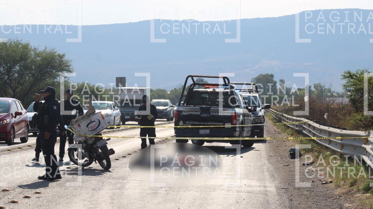 ¡Fatal impacto! Motociclista muere tras accidente contra tráiler