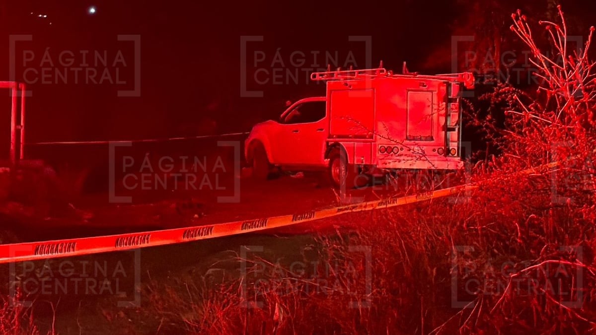 Hallan cuerpo envuelto en cobijas en camino de terracería de Los Naranjos