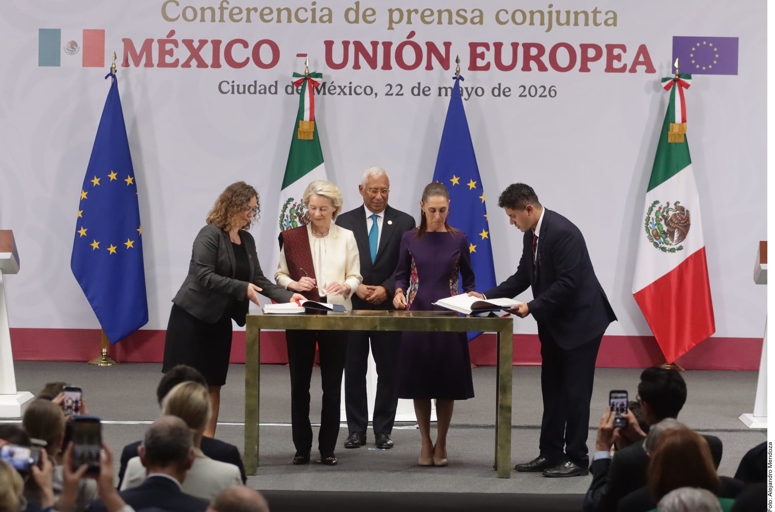 Ante riesgos con T-MEC voltean hacia Europa