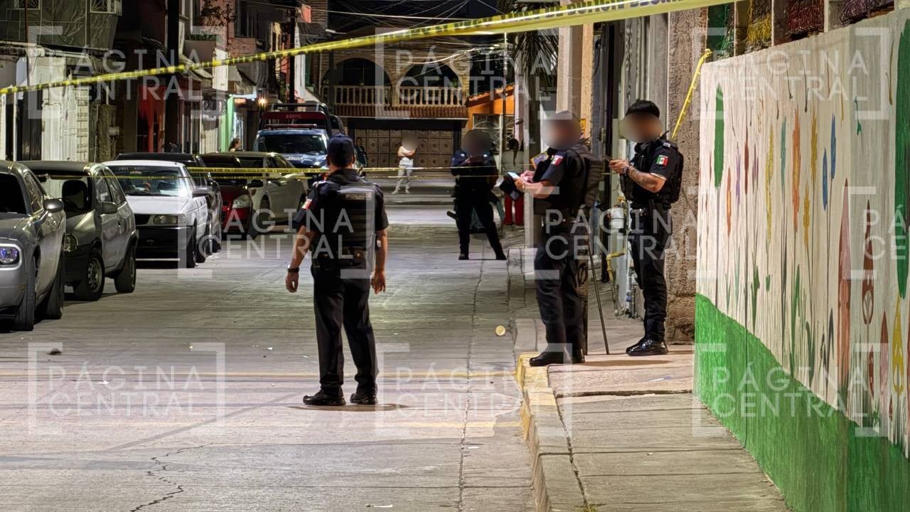 Asesinan a balazos a un hombre en un parque de la colonia Valle de Señora