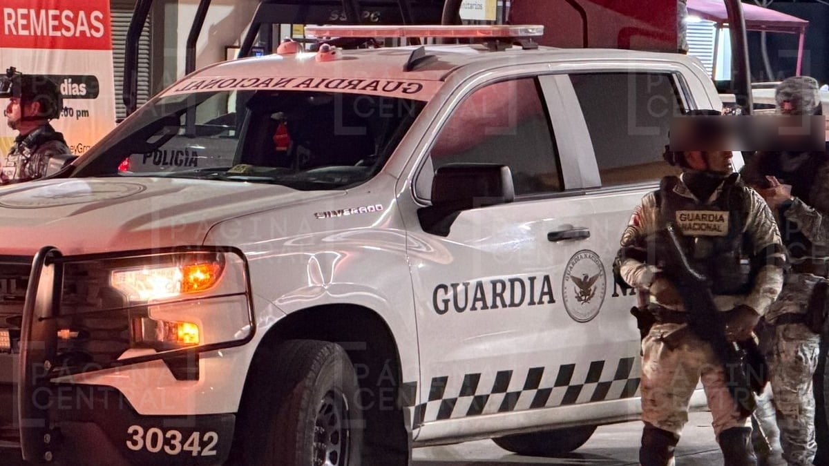 Adolescente baleado pide auxilio en gasolinera de la colonia Echeveste