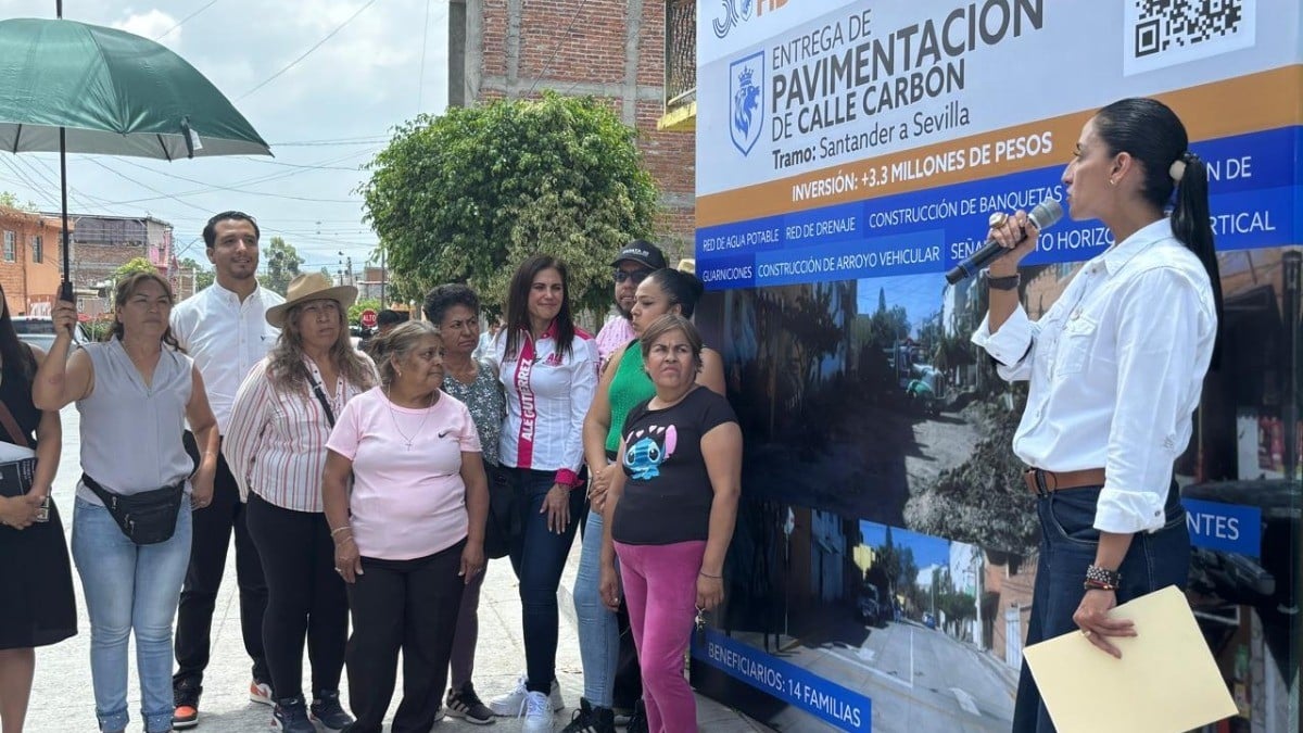 Alcaldesa entrega obras en Piletas IV en beneficio de 68 familias
