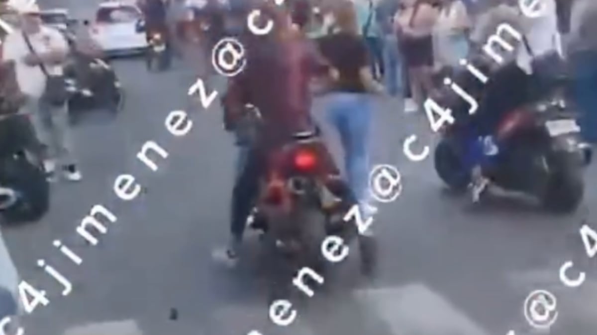 VIDEO ¡Se dispararon! Hombres accionan armas de fuego tras conflicto vial