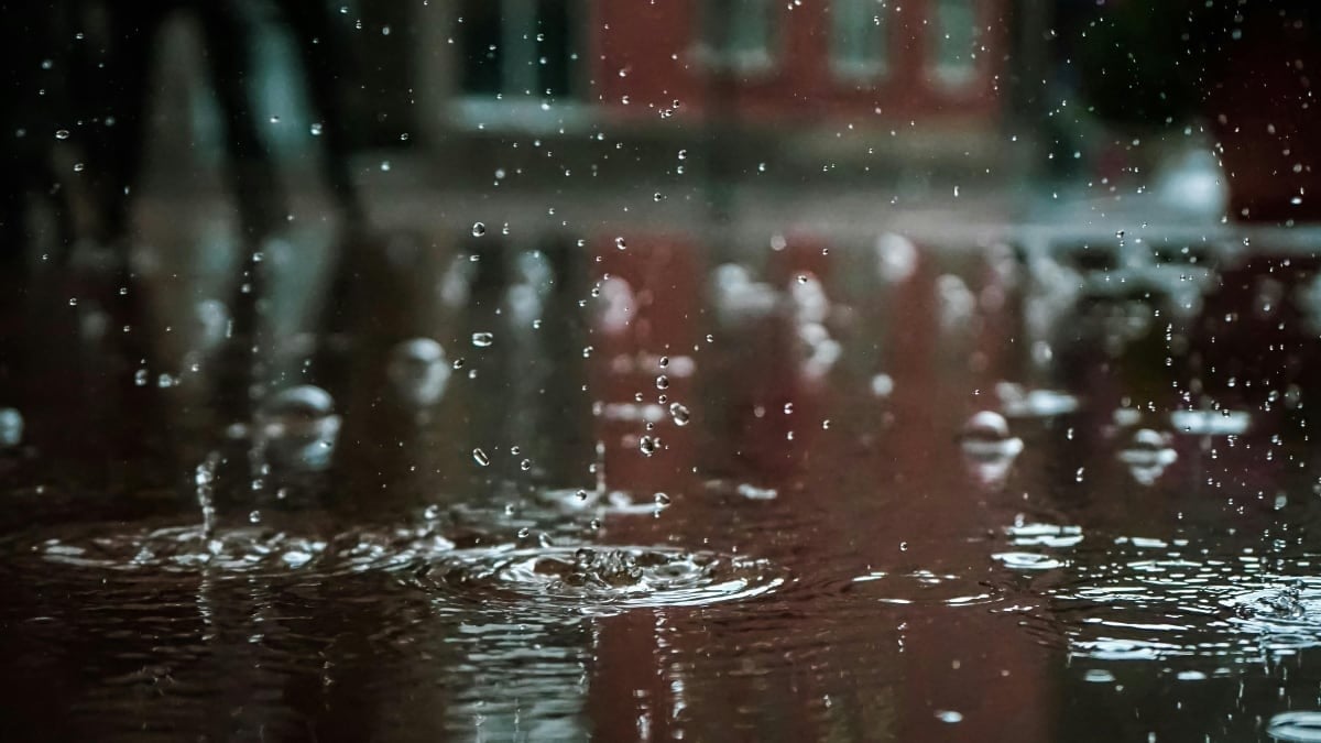¡No guardes el paraguas! No dejará de llover y hasta advierten por ciclón