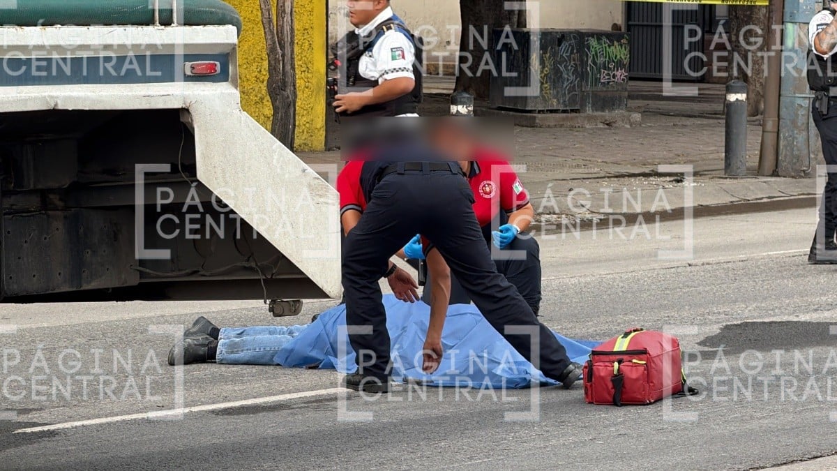 Muere abuelito atropellado por una pipa en bulevar Torres Landa