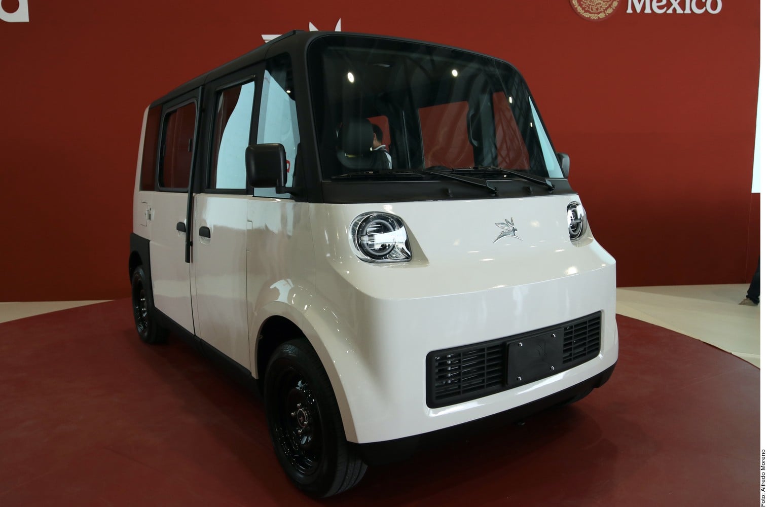 Llega Olinia, auto de la 4T
