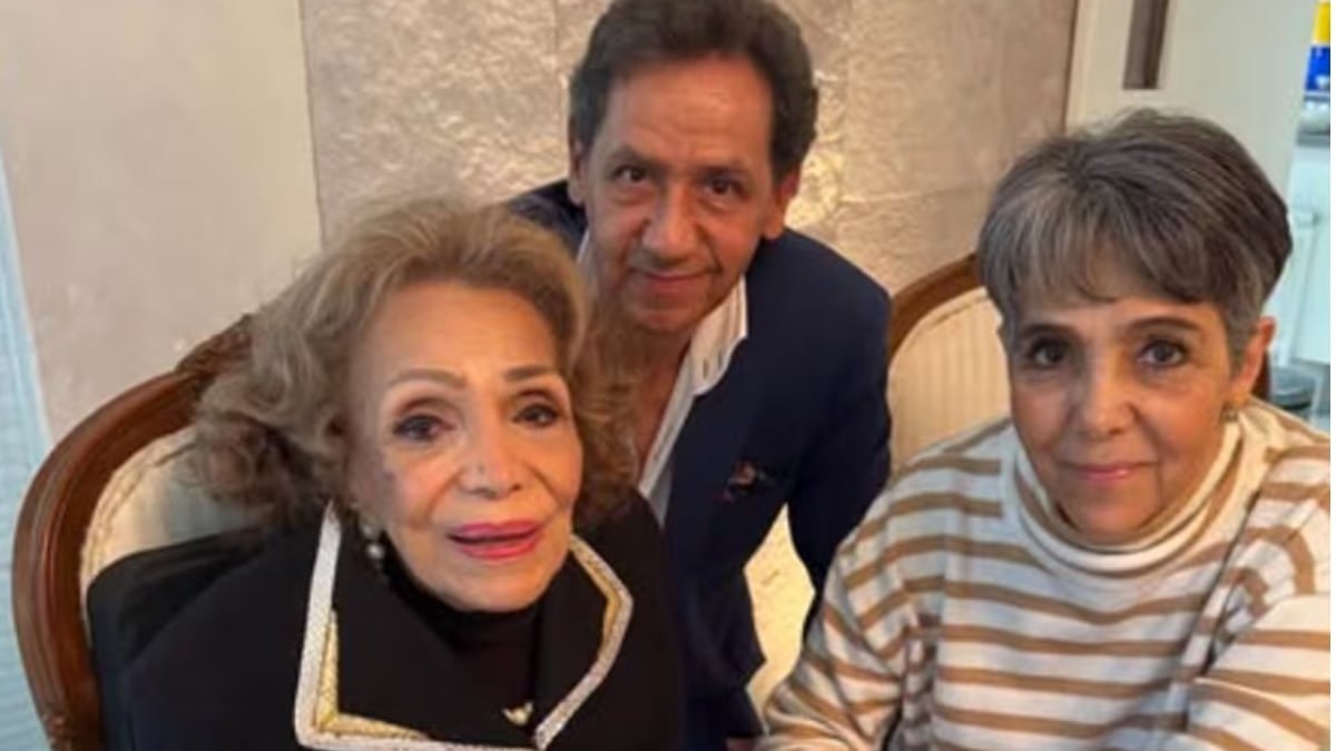 Reaparece a sus 103 años María Victoria