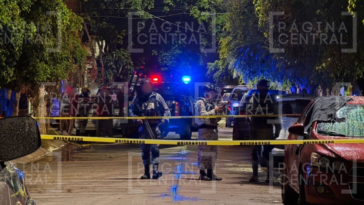 ¡Estaba dentro de un auto! Localizan sin vida a un hombre en Villas de Santa Teresita