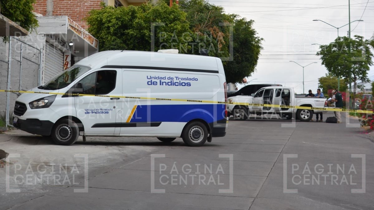 Asesinan a balazos a hombre frente a taller mecánico en la colonia El Country