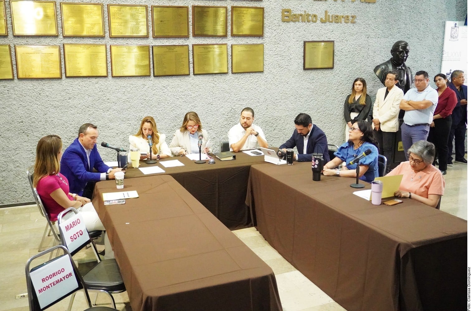 Se divide 4T, pero va juicio a Samuel
