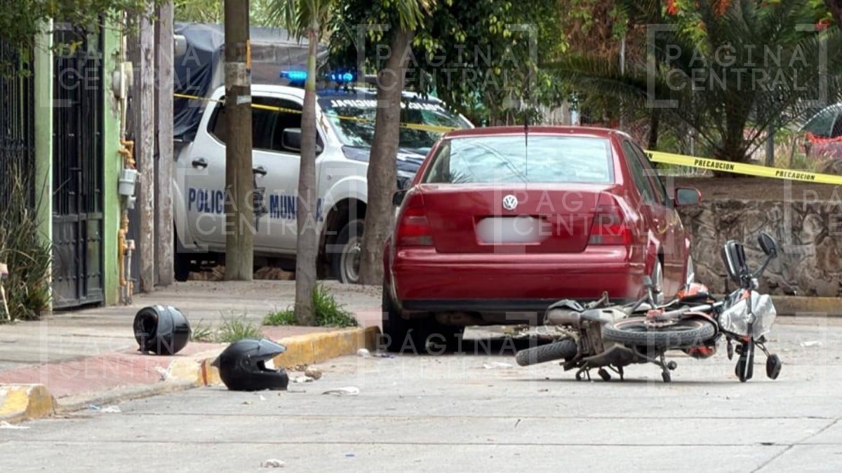 ¡Truenan 5 balazos! Hieren a hombre en la cabeza, dos cascos quedaron en la calle