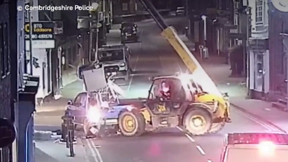 Robo con excavadora