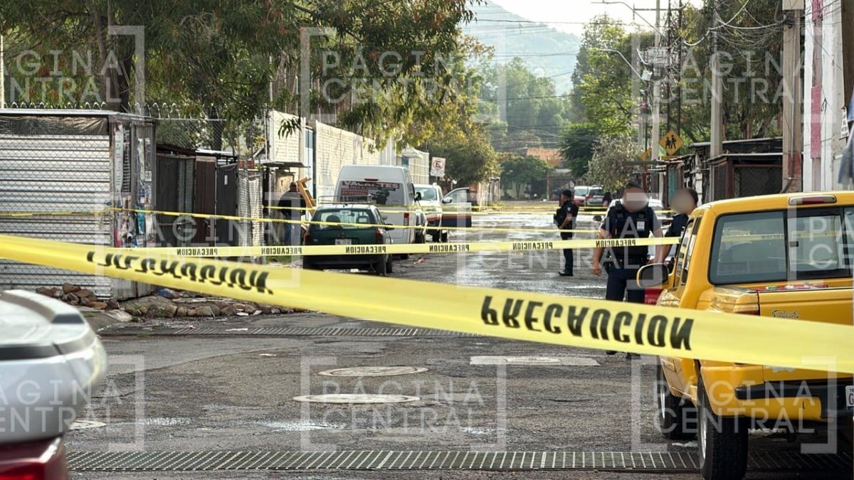 ¡Estaba dentro de un barril! Dejan un cuerpo en medio de la calle en Lomas de Echeveste