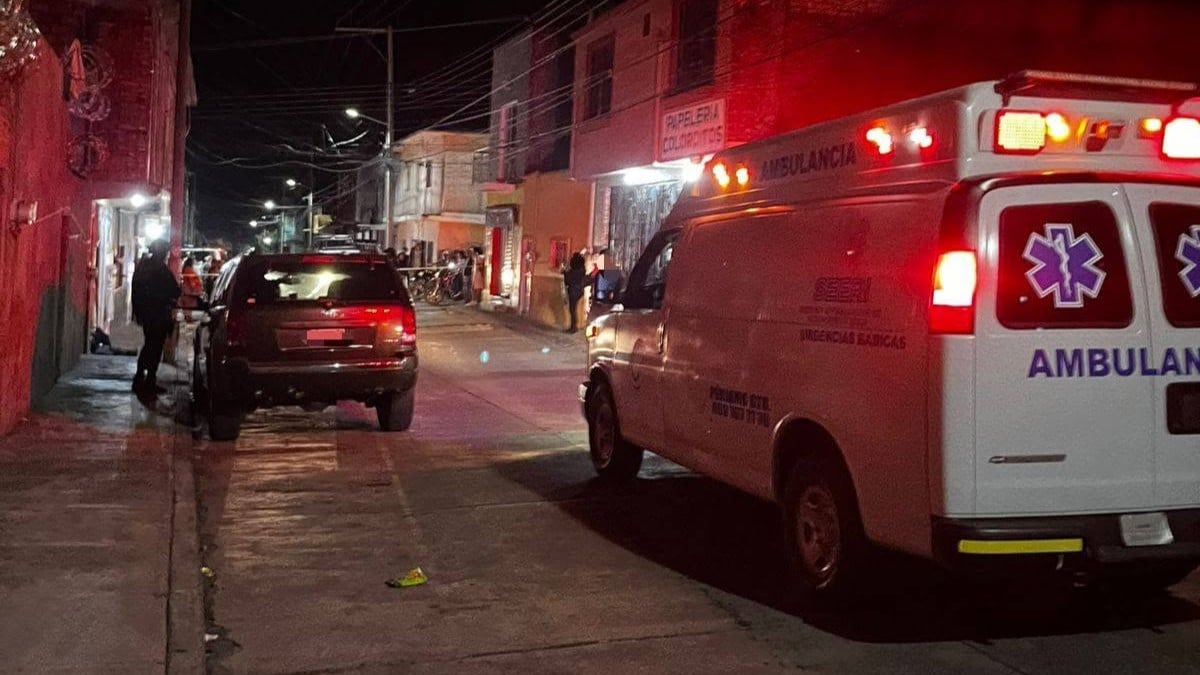 Menor disparó contra un auto en Pénjamo, pero mató a una mujer que caminaba por el lugar