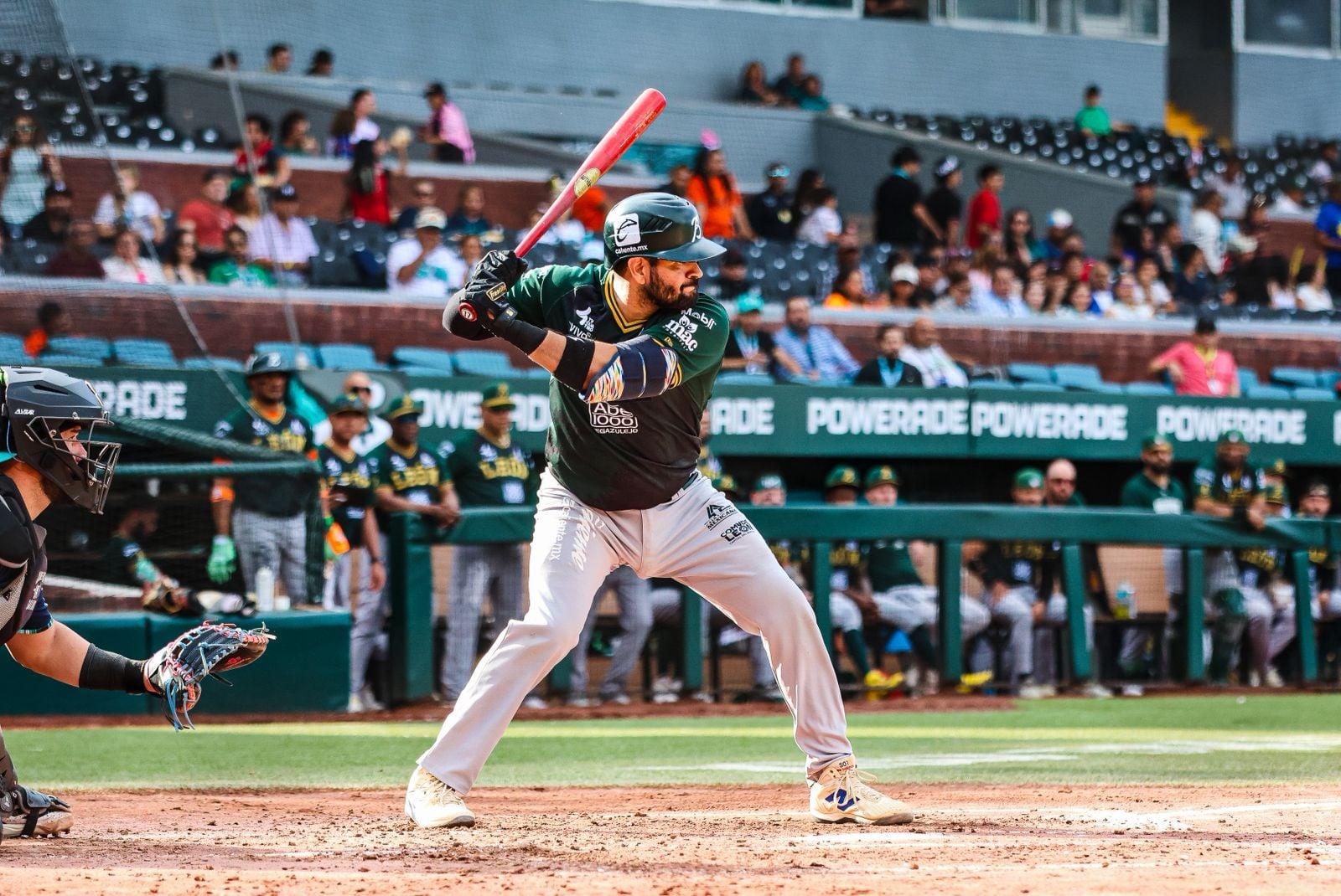 Bravos de León pierden la serie ante Saraperos y ponen fin a una gira de pesadilla