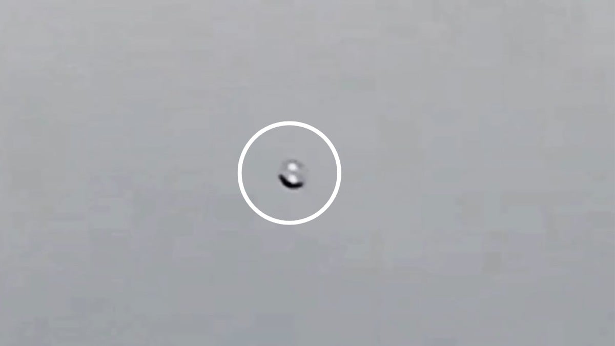 VIDEO ¿Es de origen extraterrestre? Captan misterioso objeto volador sobrevolando en México