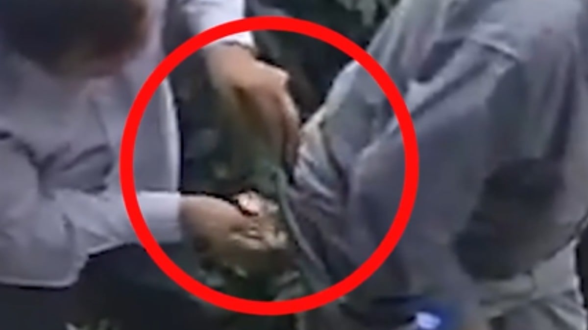 VIDEO ¡Fingieron ayudarlo y le robaron la cartera! Así asaltan a adultos mayores