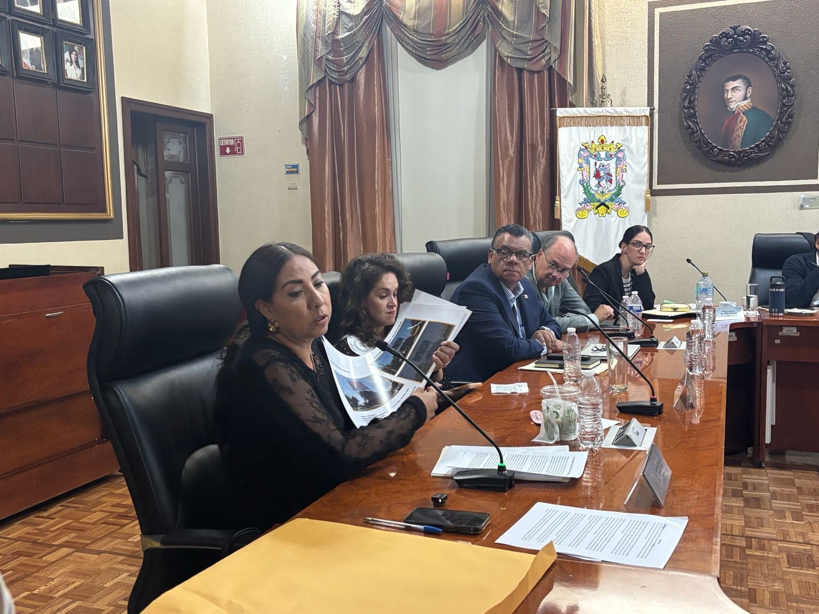 Regidora Norma López denuncia presunta promoción de Allan León con recursos municipales