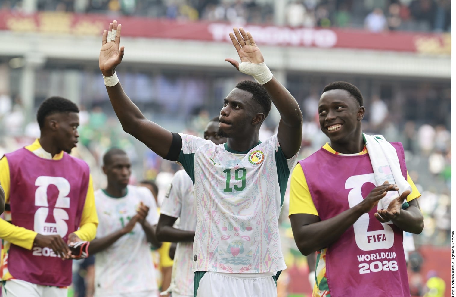 Golea Senegal a Irak y Escocia es eliminado