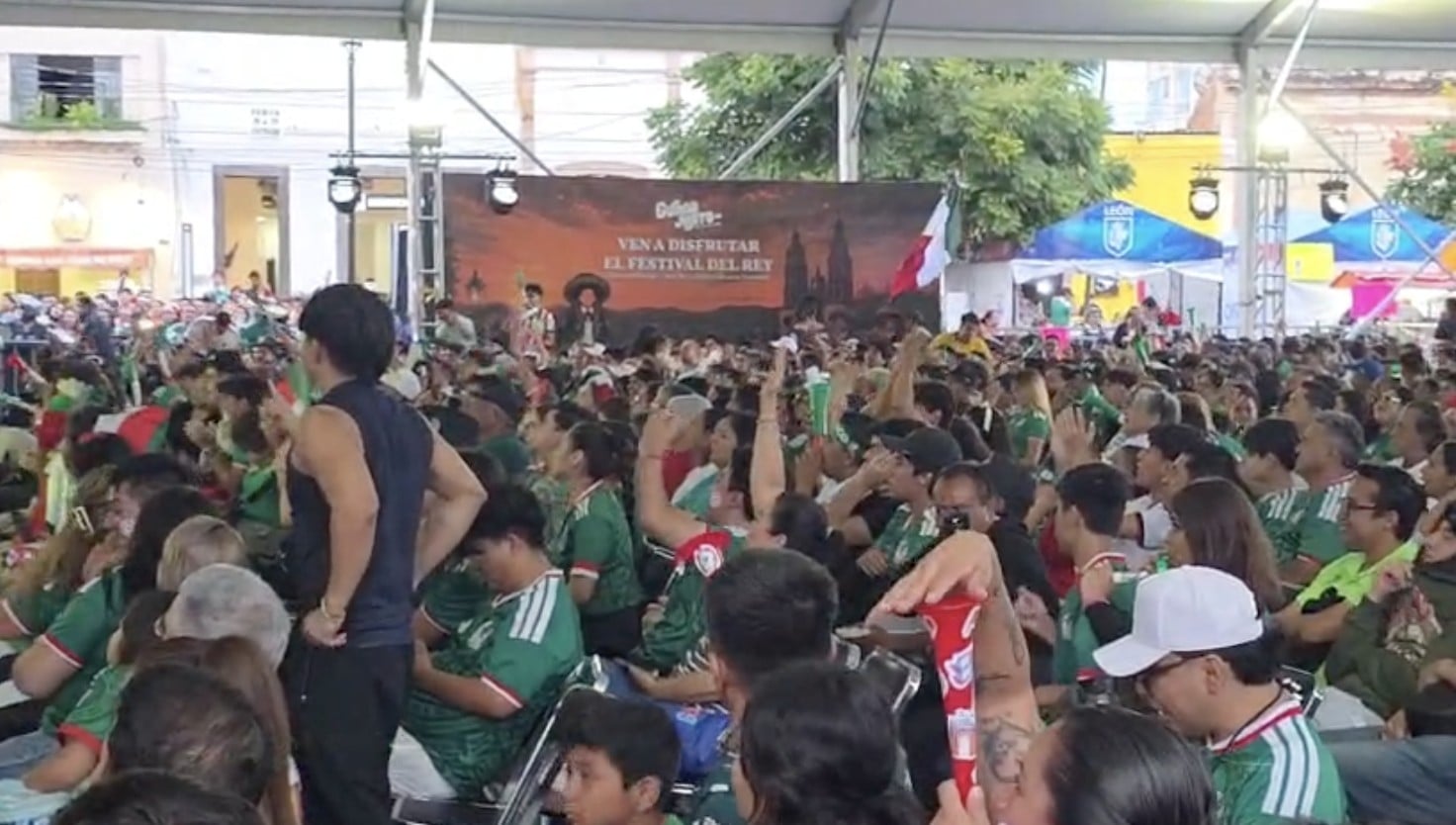 Viven con euforia el fanfest desde el Expiatorio previo al duelo de México-Ecuador