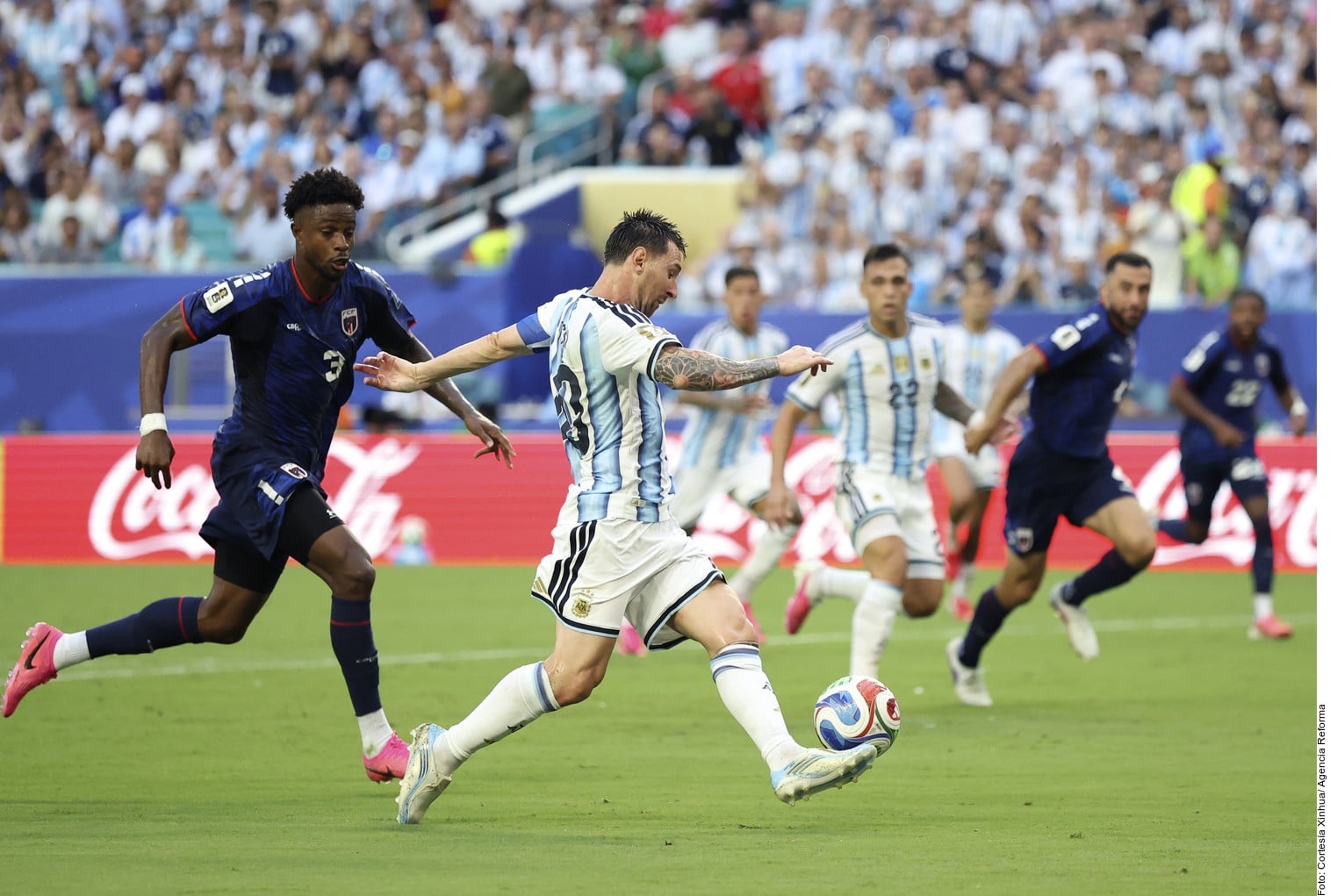 Suda Argentina sangre para eliminar al heroico Cabo Verde