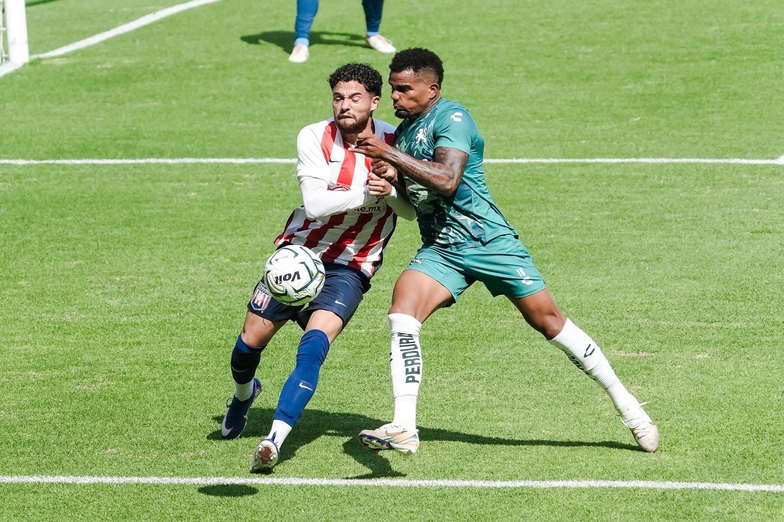 León vuelve a ganar en pretemporada, ¿jugó el refuerzo?