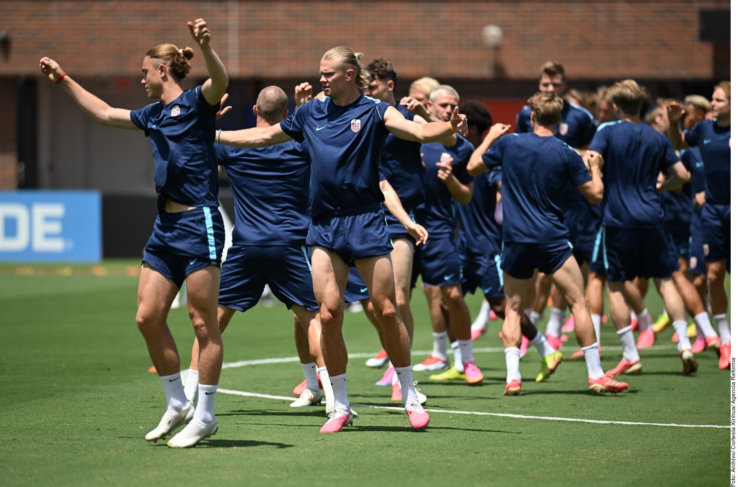 Da Haaland histórico pase a Noruega a Cuartos del Mundial