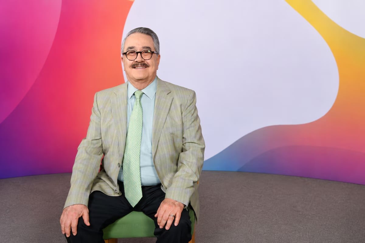 Pedro Sola desata polémica por comentarios sobre perros en espacios públicos