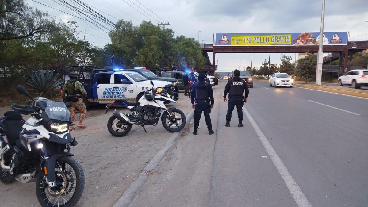 ¡Llevaban más de 600 dosis de cristal en la guantera! Caen dos en San Miguel de Allende
