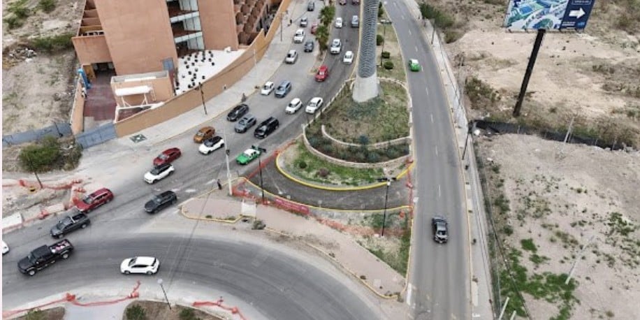 Aceleran obra de la Solución Vial La Antorcha durante vacaciones