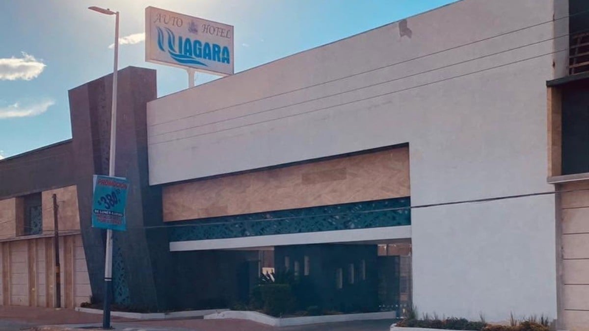 Detienen a mamá tras la muerte de su hija en motel; llegaron ahí con un hombre