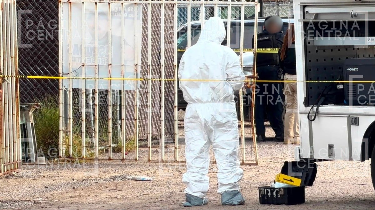¡Crimen! Matan a hombre en una cochera de Parques La Noria; balazos despiertan a vecinos