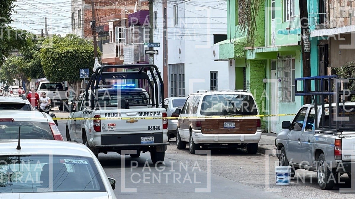 Un adulto mayor murió tras desvanecerse cuando circulaba en bicicleta en León. La Fiscalía investiga si el fallecimiento fue causado por un infarto