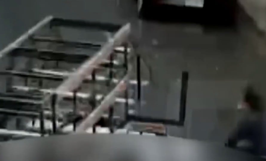 VIDEO ¡Atropellado y detenido! Lo embisten tras presunto robo