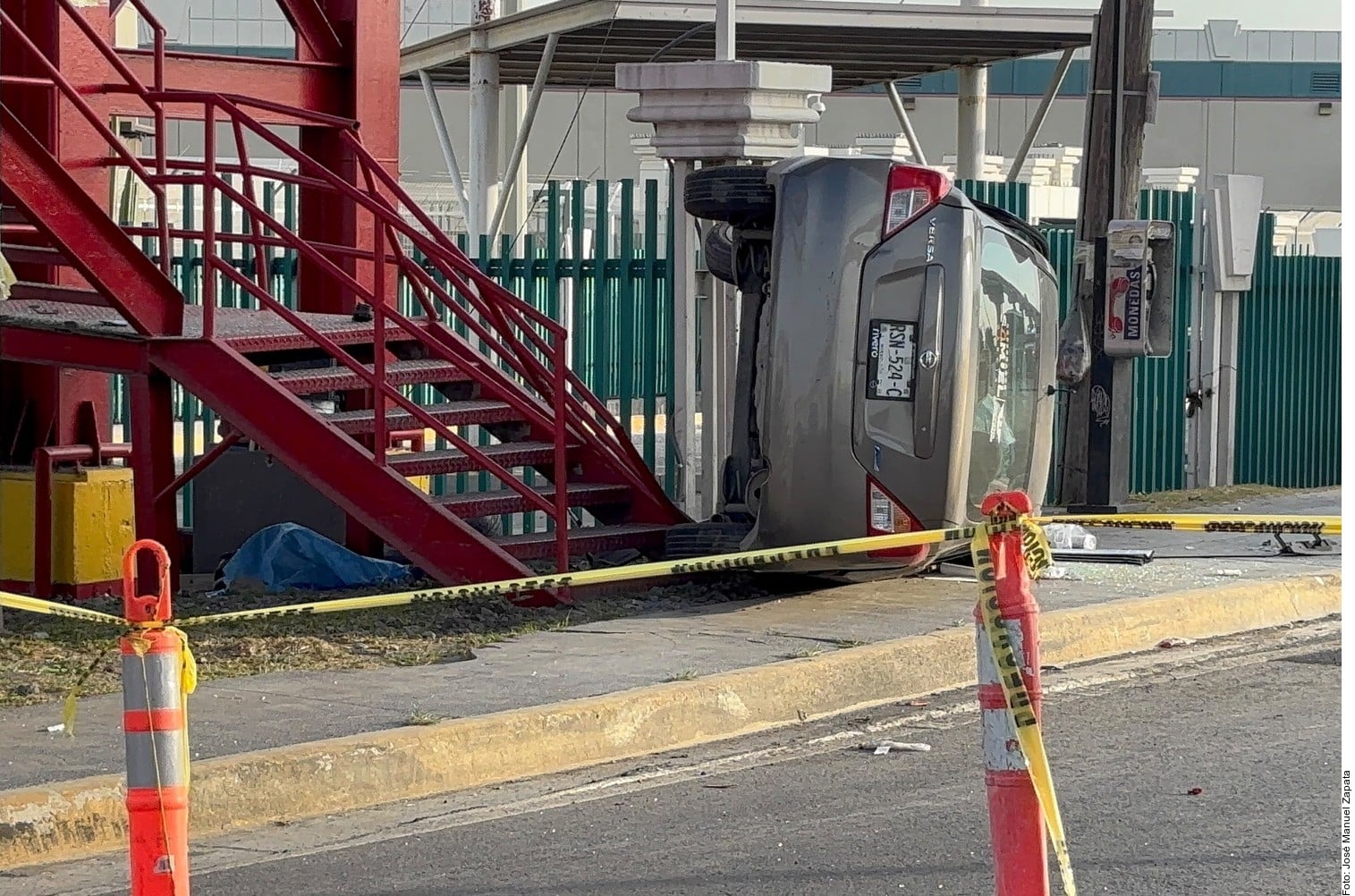 Muere vendedor de pan arrollado en la banqueta