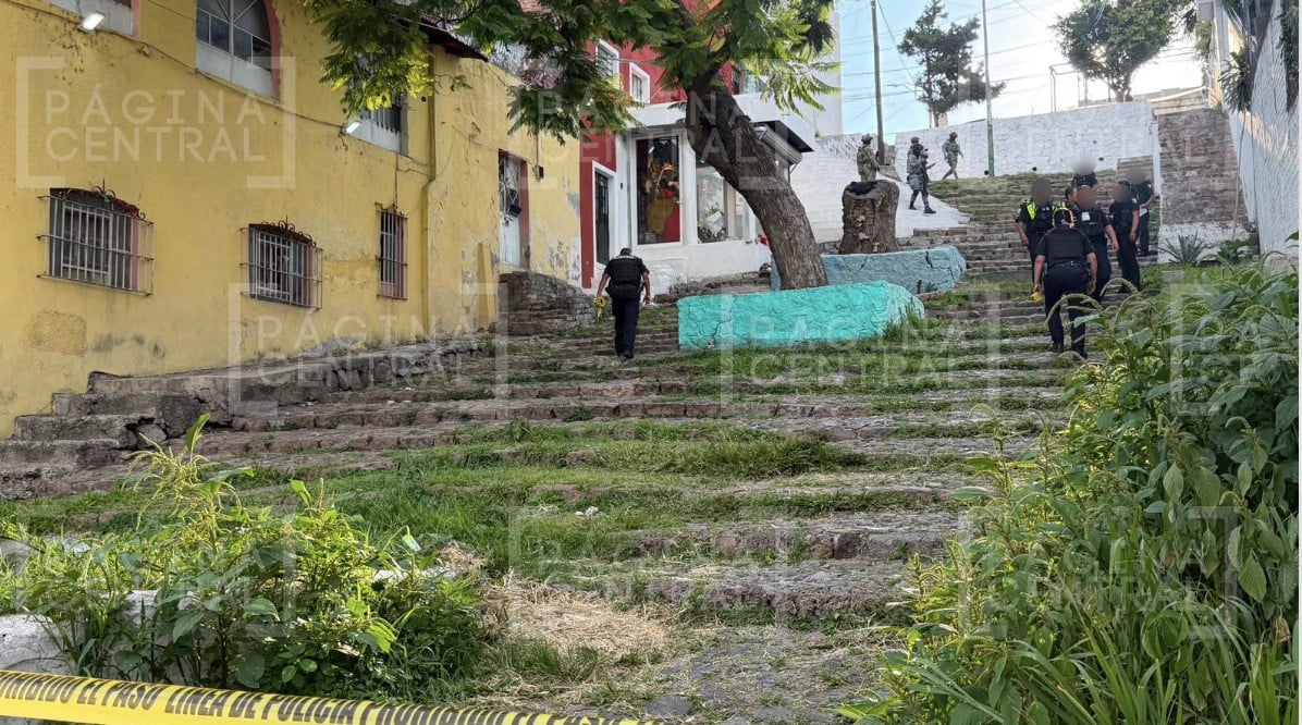 Localizan a hombre ejecutado junto a un altar dedicado a la Santa Muerte en la Bellavista