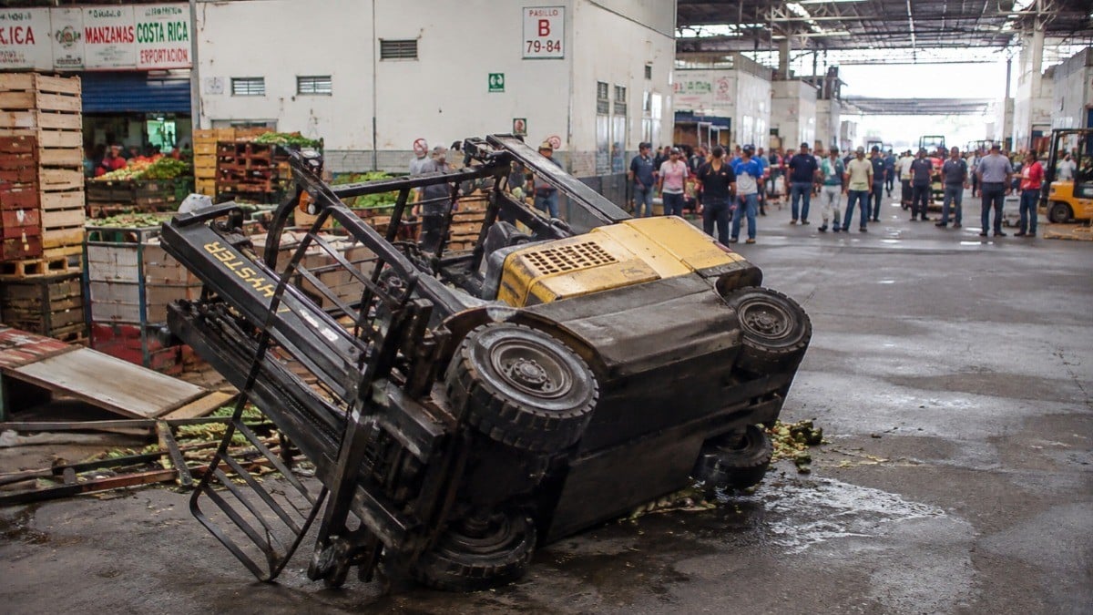 Luto en Central de Abastos: Iker Mateo, de 7 años, muere al caerle un montacargas encima